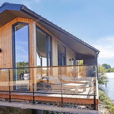 Vakantiehuis In With Wifi Kerkdriel